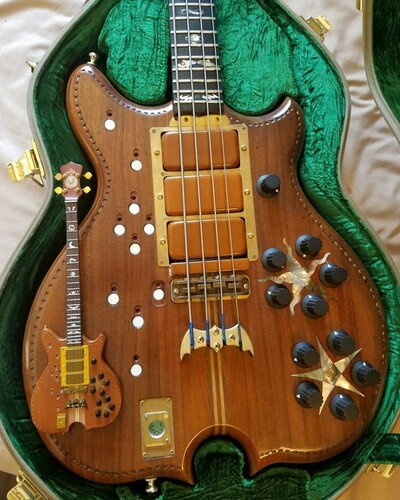 Phil Lesh Grateful Dead Osiris Mission Control Mini Bass Guitar Replica Collectible