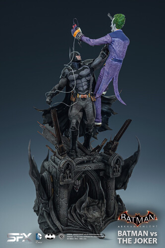 Batman: Arkham Origins Batman 1/8 Scale Limited Edition Statue