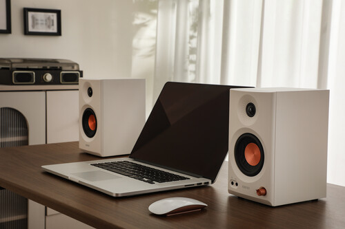 Edifier MR3 Bluetooth Powered Studio Monitor Speakers2.0 36 Watts