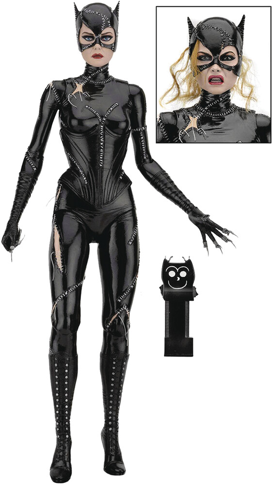  - NECA - Batman Returns Catwoman 1/4 Scale Action Figure