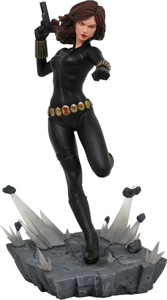  - Marvel Premier Collection Comic Black Widow Statue