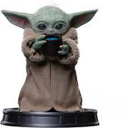 The Mandalorian and Grogu - 1/ 4 Scale Statue - Grogu Always Hungry