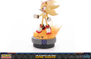 Sonic the Hedgehog - The Ultimate Life Form Super Shadow Standard Edition Statue 