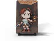 FiGGYZ - Tomb Raider - Lara Croft Holding Scion Magnetic Collectible