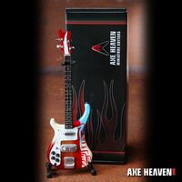 Paul McCartney - Paul Mccartney Mmt Mini Bass Guitar Replica (Clcb)