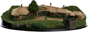 Weta Workshop Limited Edition Polystone - The Lord of the Rings Trilogy - The Green Dragon Inn Environment