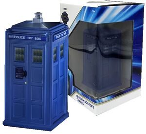 Doctor Who - Seventh Doctor's TARDIS Seasons 23-26 1/ 21 Scale Polyresin Statue 