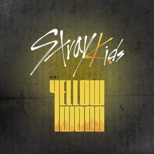 Cle 2: Yellow Wood (Random Cover) (Incl. Photo Book + 3 x QR PhotoCards) [Import]