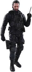 HIYA - The Walking Dead: The Ones Who Live - Exquisite Mini 1:18 - Rick 4" Action Figure 