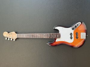 Axe Heaven Fender Jazz Bass - White Pickguard FJ-005