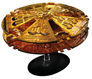 Battlestar Galactica - Limited Edition Gold Cylon Basestar (TOS) Die-Cast 6" Ship