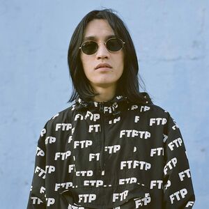 Sensitive G , Eyedress