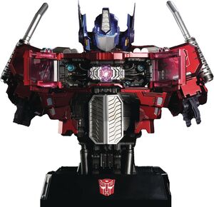 TRANSFORMERS BUST GEN OPTIMUS PRIME MECHANIC BUST