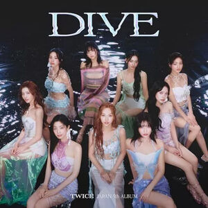 Dive - Version B - incl. 20pg Booklet, Tattoo Sticker, 4-Cut Photo, Transparent Trading Card + 3 Trading Cards [Import]