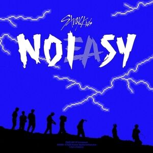 Noeasy (Standard Edition) (Random Cover) (incl. 84pg Photobook, 16pg Lyric Book, Sticker, Folded Poster, 2x Photocard + Double-Sided Photocard) [Import] , Stray Kids