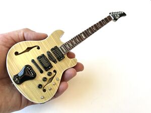 Axe Heaven Trey Anastasio Signature Marley Mar Mar Mini Guitar Replica Collectible TA-505