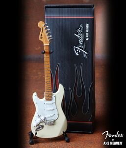 Axe Heaven Fender Lefty Stratocaster Cream Mini Guitar Replica Collectible FS-004 