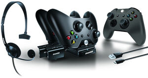 Xbox Accessory:  DreamGear Player's Kit (8 IN 1) - Black 