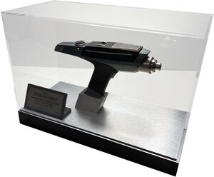 Factory Entertainment - Star Trek: Strange New Worlds - Standard Issue Personal Phaser Limited Edition Prop Replica
