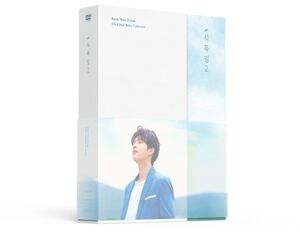 2019 2nd Solo Concert (2 DVD w/ 104pg Photobook, 4 x Photocards + 2 xClear Polaroids) [Import]