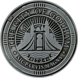 DC The Batman - Limited Edition Medallion - City of Gotham