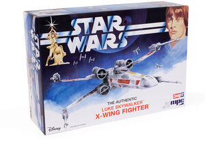 Star Wars: A New Hope XWing Fighter (Snap) MPC Model Kit 