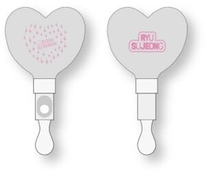 Heart Light Stick [Archive Of Emotion In September Concert Official MD] - Incl. Photocard