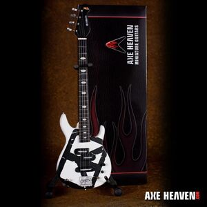 Axe Heaven Michael Anthony Chickenfoot White Mini Bass Guitar MA-327 