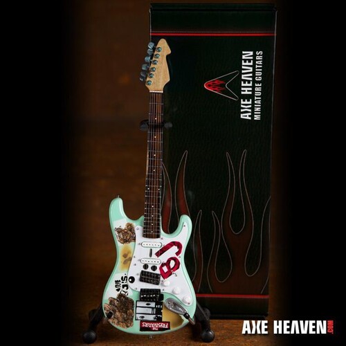 AXE HVN BILLIE JOE ARMSTRONG GREEN DAY MINI GUITAR