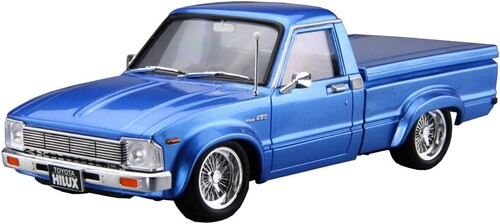 TOYOTA RN30 HILUX CUSTOM 78 1/ 24 MODEL KIT