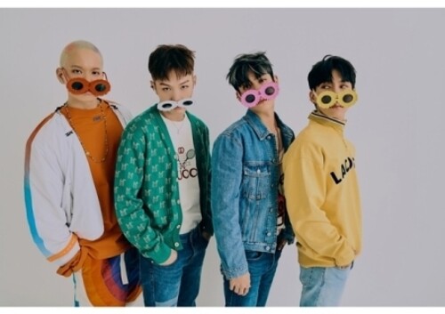 Inside (Side Version) (incl. 96pg Booklet, Lyric Paper, Mini Poster,Postcard, Sticker + Photocard) [Import]