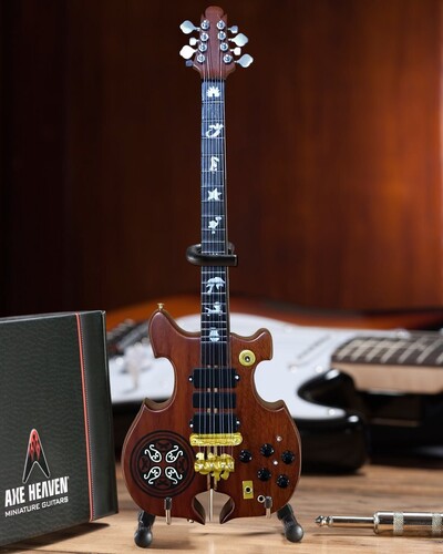 AXE HVN JOHN PAUL JONES LED ZEPPELIN MINI BASS GTR