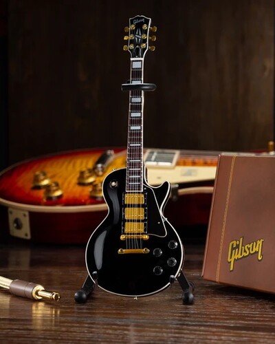 AXE HVN GIBSON LES PAUL CUSTOM EBONY GTR