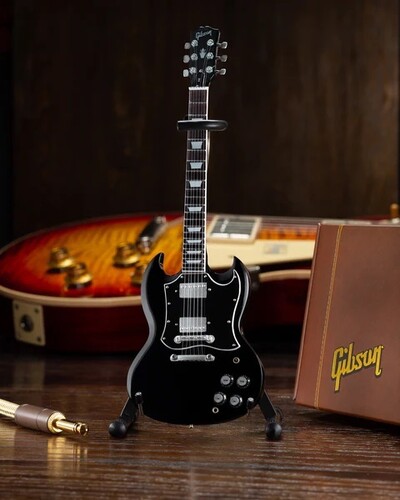 Gibson SG Standard Ebony 1:4 Scale 10 Inch Miniature Electric Guitar Model Replcia