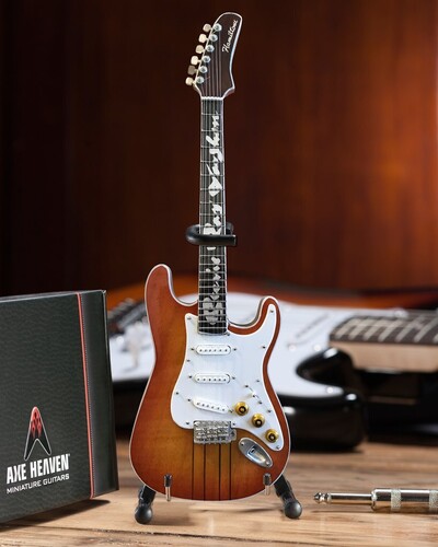 AXE HVN STEVIE RAY VAUGHAN SIGNATURE HAMILTONE GTR