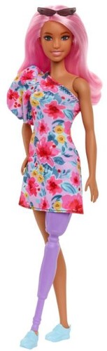 BARBIE FASHIONISTA DOLL 11