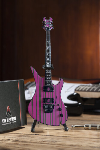 AXE HVN SYNYSTER GATES PRPL GRN STRIPES GTR