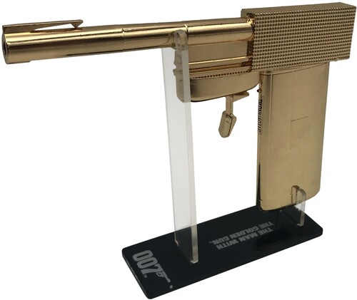 JAMES BOND - GOLDEN GUN SCALED PROP REPLICA