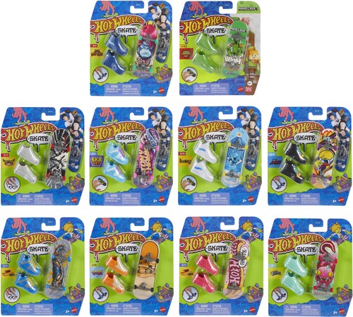 HOT WHEELS SKATE BOARD & SHOE 16 PIECE D ASRT