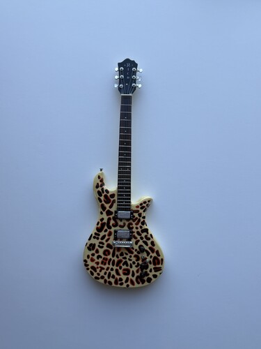 AXE HEAVEN PAUL STANLEY KISS BC RICH EAGLE L
