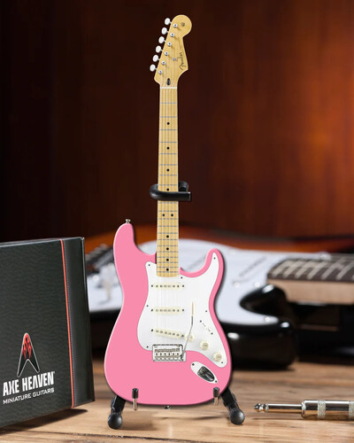 AXE HVN FS036 FENDER STRAT PINK MINI GUITAR