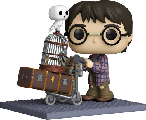 POP DELUXE HARRY POTTER HARRY PUSHING TROLLEY