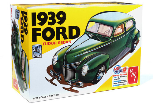 AMT 1939 Ford Sedan Street Rod Series 1/25 Scale Model Kit