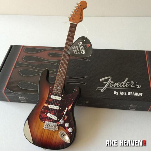 AXE HVN FENDER STRAT SNBRST TORTOISE PICKGUA