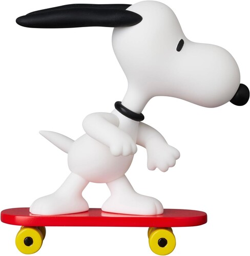 PEANUTS SKATEBOARD SNOOPY UDF FIGURE SERIES 17