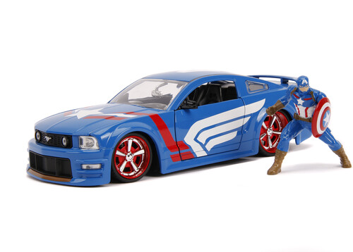 1:24 2006 FORD MUSTANG GT W/ CAPTAIN AMERICA FIGURE