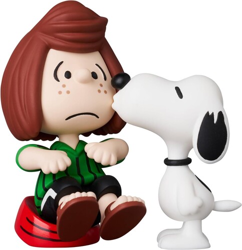 PEANUTS PEPPERMINT PATTY & SNOOPY UDF FIG SER 17