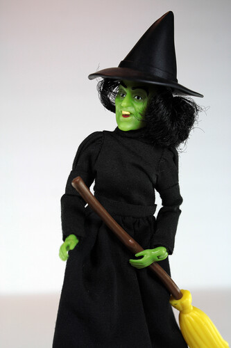 8IN THE WIZARD OF OZ - WICKED WITCH