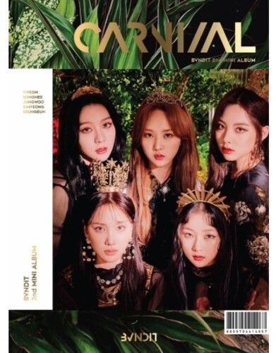Carnival (Incl. 80pg Phootbook, Photocard, Postcard, Sticker,Transparent Photocard + Invitation Card) [Import]