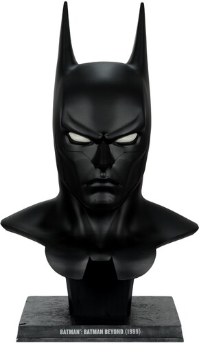 DC DIRECT - BATMAN BEYOND 1/ 1 SCALE COLLECTOR COWL